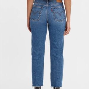 Like new Levi’s Wedgie Straight jeans
